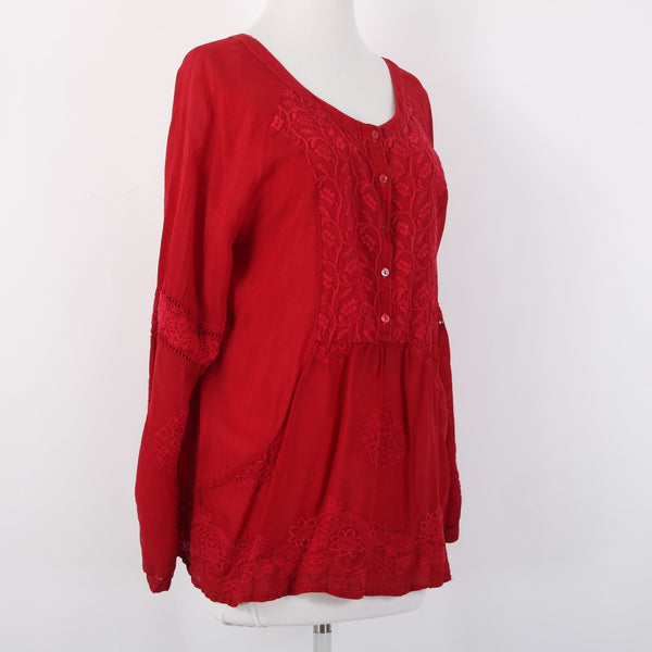 Johnny Was Top Sz M Red Embroidered Sheer Half Buttons 100% Cupio Rayon Top