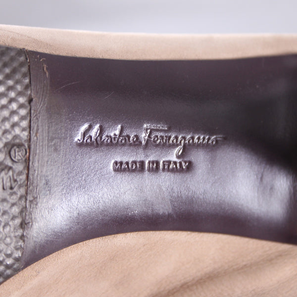Ferragamo Heels Sz 7.5 Tan Brown Pointed Toe Suede Leather 2" As Is Heel