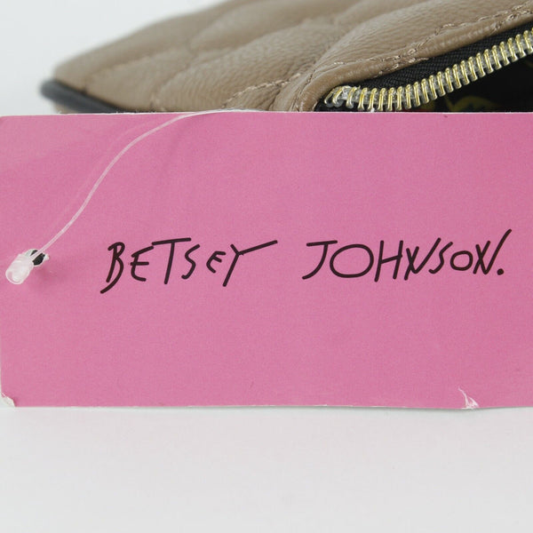 Betsey Johnson NEW $58 5.5 x 9 Brown Black Quilted Hearts Bow Zip Wristlet Purse