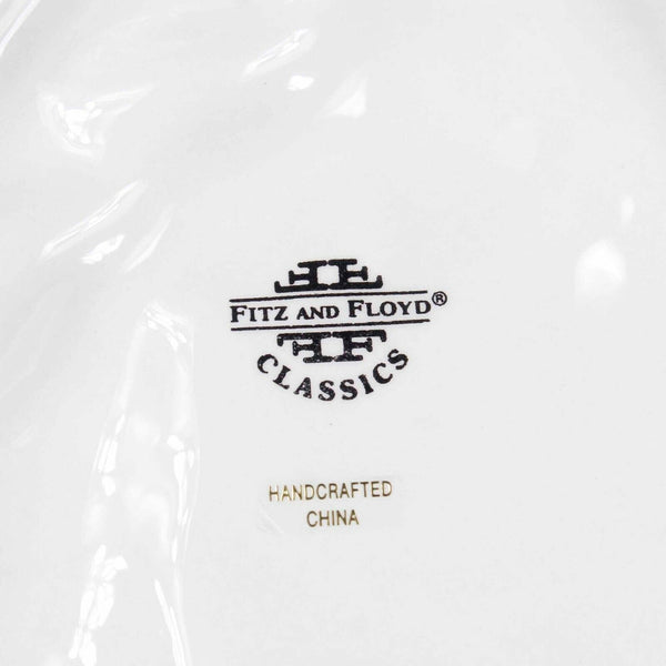 Fitz And Floyd 10 x 9 Cream Red 19/1222 Snowy Woods Santa Serving Plate