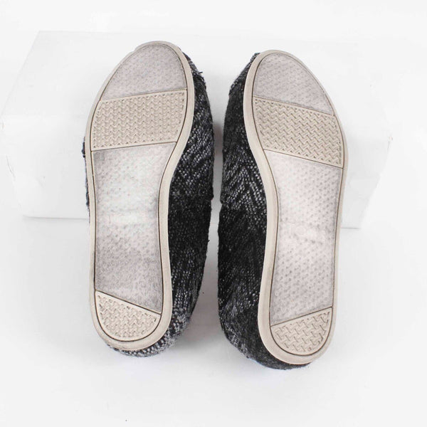 Toms 6.5W Black Gray Cushioned Slip On Fabric Upper Flats 668A**