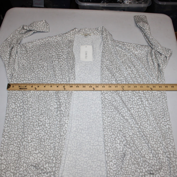 Como Blu Wrap Cardigan Sz 2X Gray White Animal Print Pockets Rayon Poly Sweater