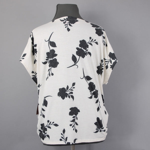 Love Scarlett Top NEW $58 Sz 3X Baltic Sea Combo White Black Poly Linen Top