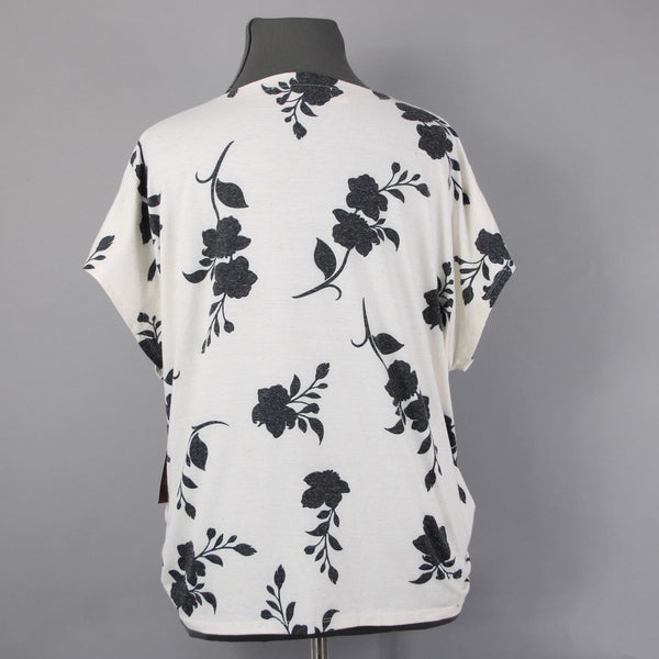 Love Scarlett Top NEW $58 Sz 3X Baltic Sea Combo White Black Poly Linen Top