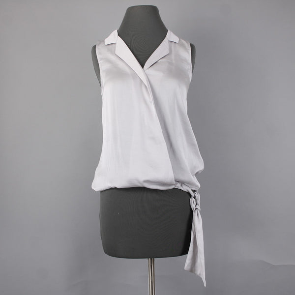 New York And Company Top NEW $37 Sz XS Shiny Gray Collared 100% Polyester Top