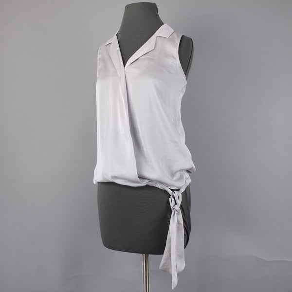 New York And Company Top NEW $37 Sz XS Shiny Gray Collared 100% Polyester Top