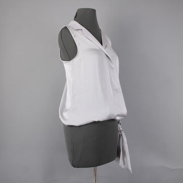 New York And Company Top NEW $37 Sz XS Shiny Gray Collared 100% Polyester Top