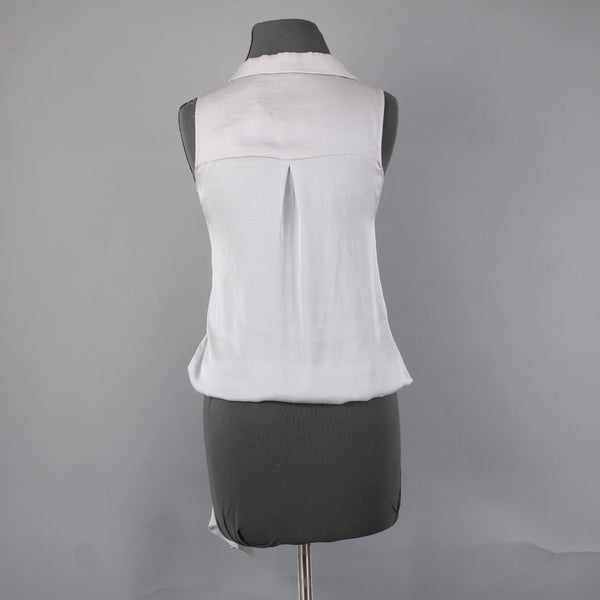 New York And Company Top NEW $37 Sz XS Shiny Gray Collared 100% Polyester Top