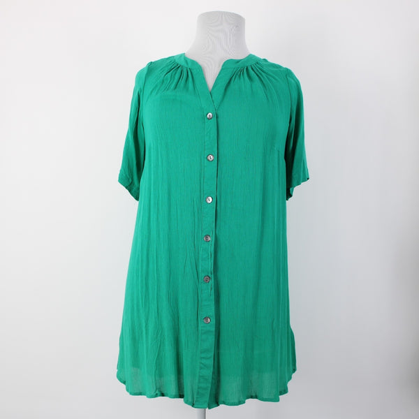 Roamans NWOT Sz 16W Green Buttons Short Sleeve 100% Rayon Top