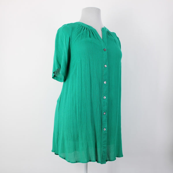 Roamans NWOT Sz 16W Green Buttons Short Sleeve 100% Rayon Top