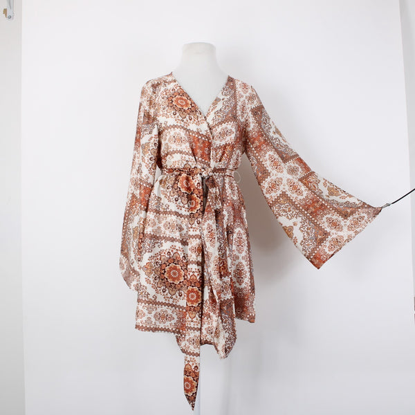 Molly Green $69 NEW Miriam Wrap Sz M Ivory Rust Satin Bohemian Polyester Dress