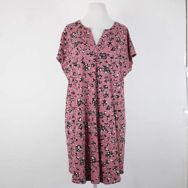 J Jill Wearever Collection Sz M Petite Pink Black Multi Color Floral Rayon Dress
