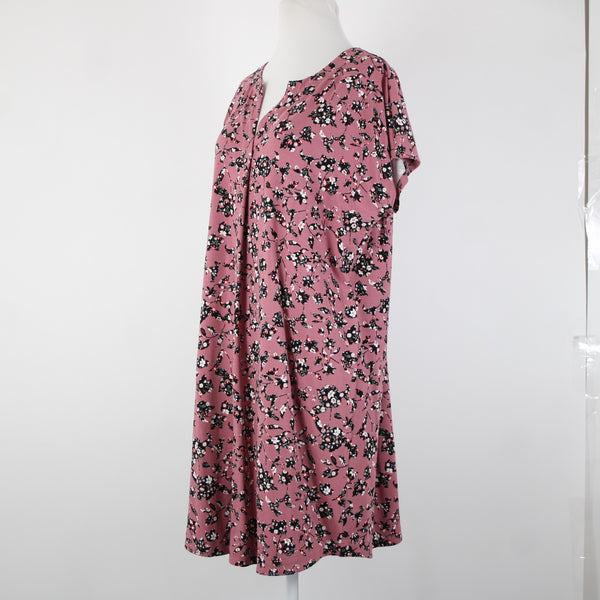 J Jill Wearever Collection Sz M Petite Pink Black Multi Color Floral Rayon Dress