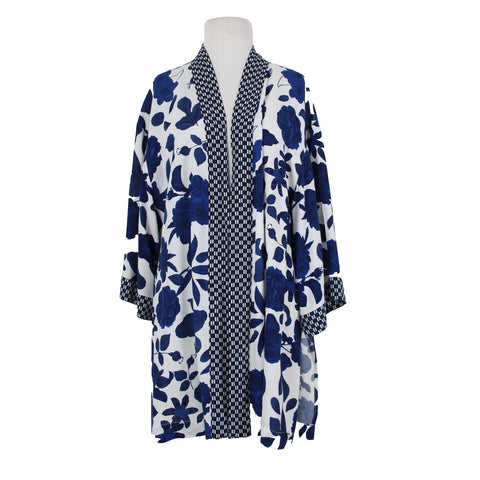 Cabi Sz M/L Navy Blue White Floral Tunic 100% Viscose Wrap Sweater Jacket