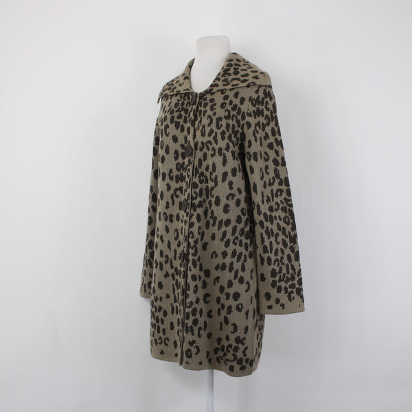 Chicos Cardigan Sz 1 Brown Tan Animal Print Buttons Acrylic Wool Cardigan Jacket