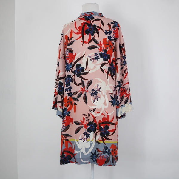 Cabi Sz M/L Pink Black Multi Color Floral 100% Polyester Wrap Sweater Wrap