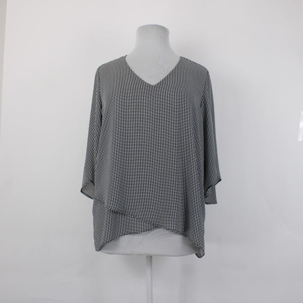 Joan Vass Top NEW $59 Sz 1x Black White Asymmetrical Layered Poly Top