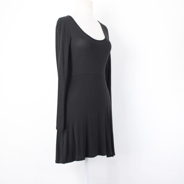 BCBGeneration Dress NEW $68 Sz XS Black Round Neck Unlined Rayon Spandex Dress