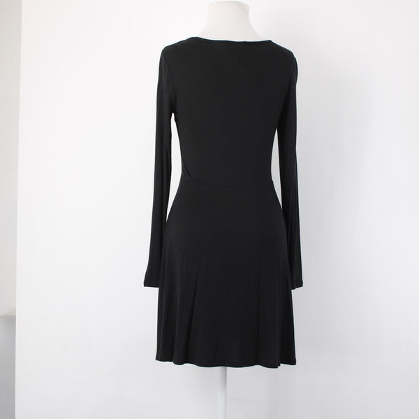 BCBGeneration Dress NEW $68 Sz XS Black Round Neck Unlined Rayon Spandex Dress