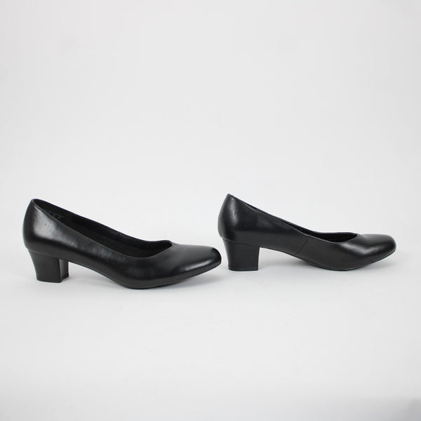 I Heart Comfort Layla 2 Sz 11 M Black Slip On Faux Leather Man Made 2" Heels