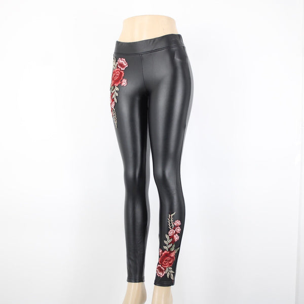 Boom Boom Jean Sz M x 29 Black Rose Embroid Elastic Waist 100% Polyurethane Pant