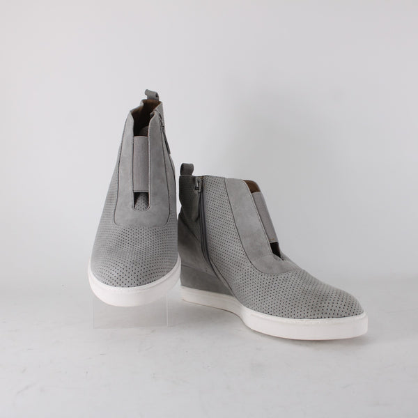 Linea Paolo Booties Sz 11 M gray Silver Hardware Zipper Suede Leather Ankle Boot