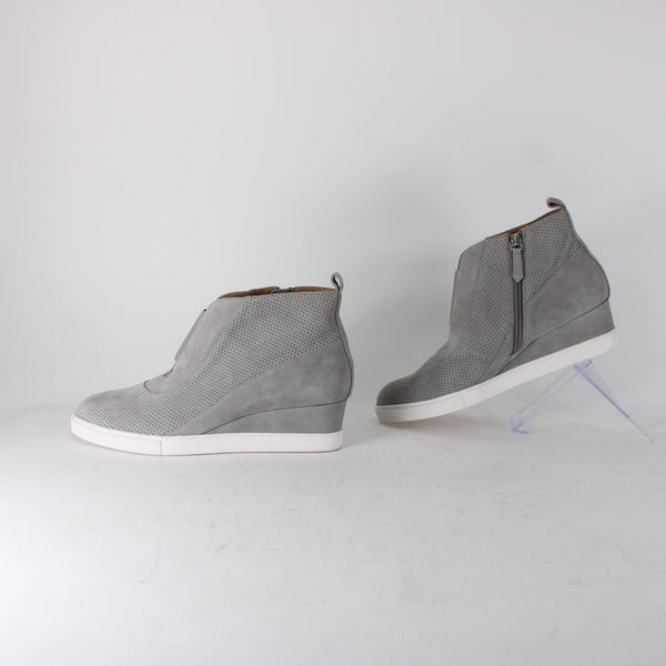 Linea Paolo Booties Sz 11 M gray Silver Hardware Zipper Suede Leather Ankle Boot