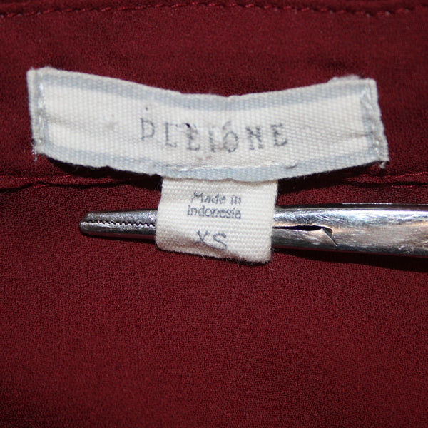 Pleione Top Sz XS Burgundy Red Collared Hi Lo Buttons 100% Polyester Top