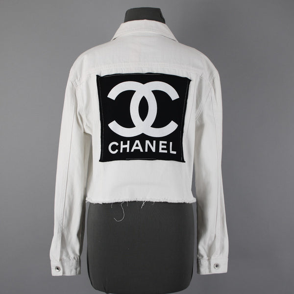 Hi Gorgeous NEW $245 Covo Sz M White Black Logo Button 100% Cotton Crop Jacket