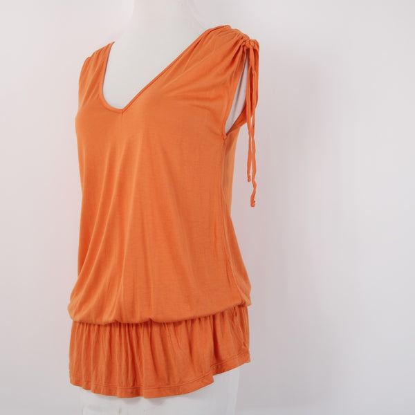 French Connection Top Sz XS Orange V Neck Ruffled Ruched Shoulder 100% Rayon Top