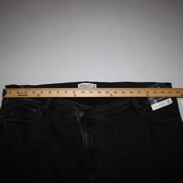 Abercrombie Fitch NEW $100 Curve Love Sz 36 22r x 31 Black Denim Cotton Jeans