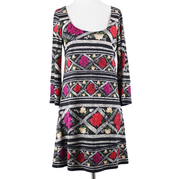 Diane Von Furstenberg Sz 6 Black Multi Color Floral Scoop Neck 100% Silk Dress