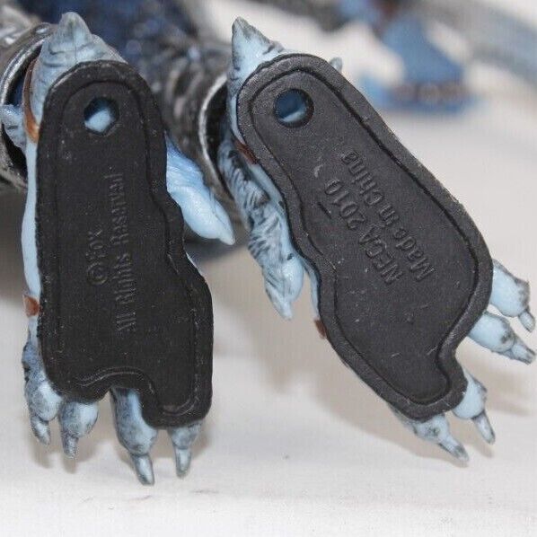 Neca 2010 Predator Hive Wars 8" Action Figure