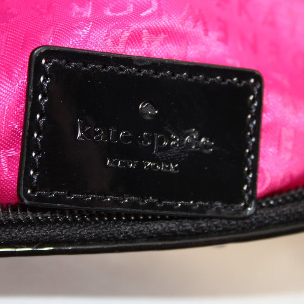Kate Spade 9.5 x 5.5 Black Cream Striped Polyurethane Polyvinyl Crossbody Purse