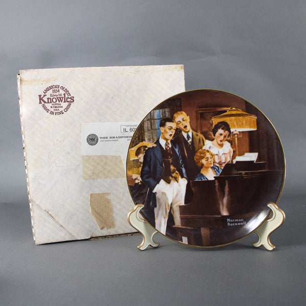 Edwin M Knowles 1854 Close Harmony By Norman Rockwell #17625H Plate
