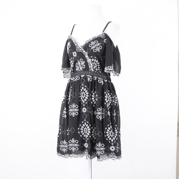 Romeo Juliet NEW $175 Sz M Black White Embroidered Cold Shoulder Poly Dress