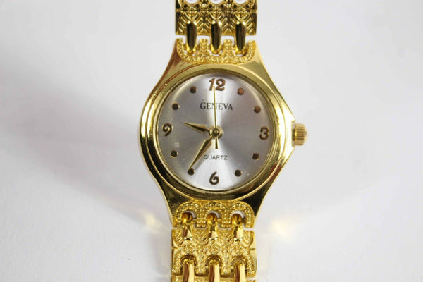 Geneva Quartz Sz 7.25in Goldtone Stainless Steel Bracelet Wristwatch