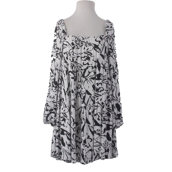 Apricot Dress NEW $95 Sz M White Black Brush Stroke Floral Tiered 100% Viscose