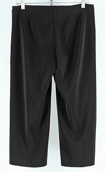White House Black Market 4 x 21.5" Black Poly Spandex Legacy Crop Capri Pant