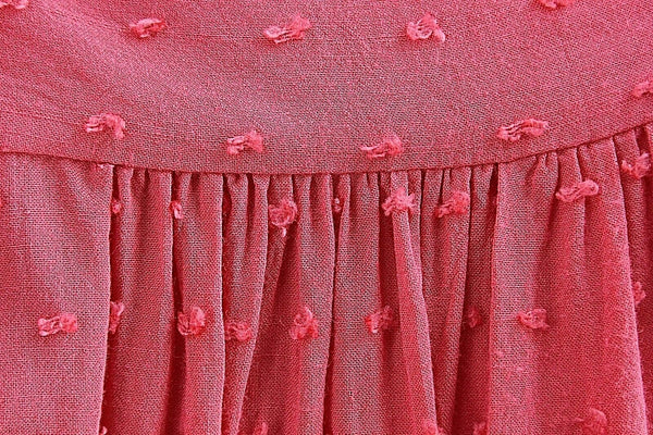 Maeve Sz 4 Coral Red Rayon Flutter Sleeve Gathered Front Back Top