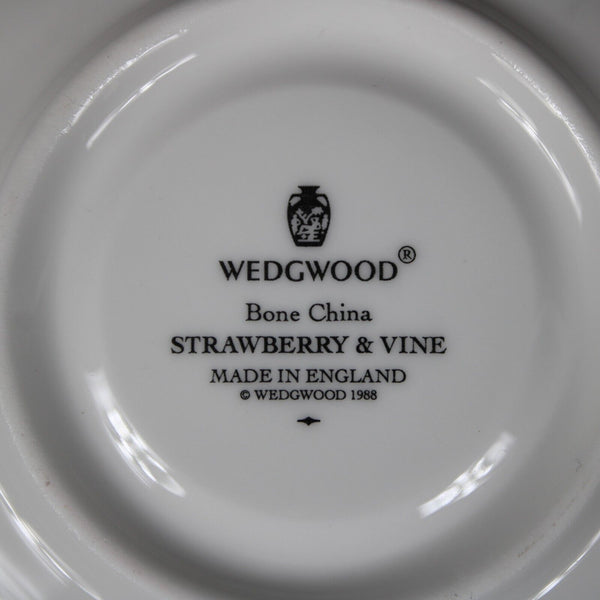 Wedgewood 1988 White Strawberry & Vine Bone China 6" Saucer