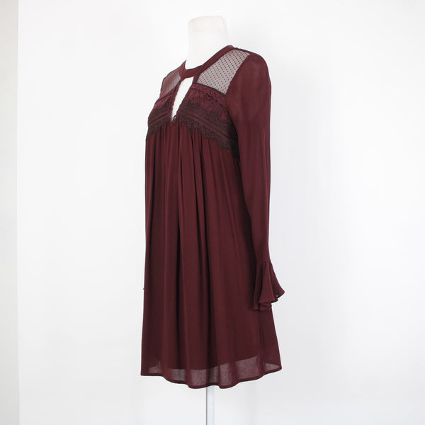 Hint Of Mint Sz XS Burgundy Red Lace Embroidered Key Hole Lined Rayon Dress