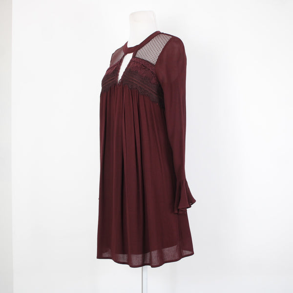 Hint Of Mint Sz XS Burgundy Red Lace Embroidered Key Hole Lined Rayon Dress