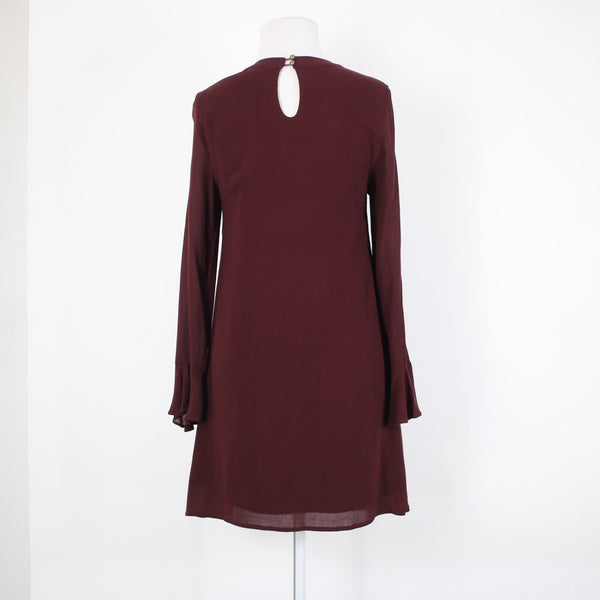 Hint Of Mint Sz XS Burgundy Red Lace Embroidered Key Hole Lined Rayon Dress