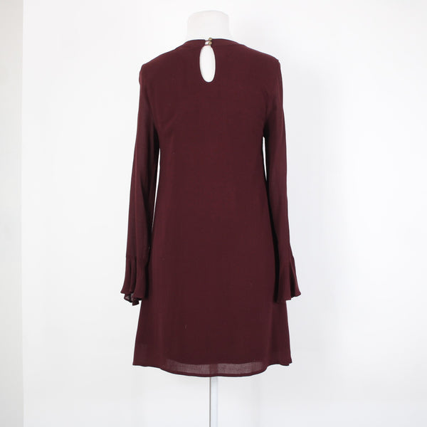 Hint Of Mint Sz XS Burgundy Red Lace Embroidered Key Hole Lined Rayon Dress