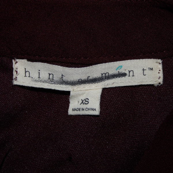 Hint Of Mint Sz XS Burgundy Red Lace Embroidered Key Hole Lined Rayon Dress