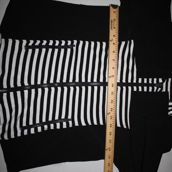 Chicos Zenergy Sz 0 Black White Striped Collared Pockets Rayon Spandex Jacket