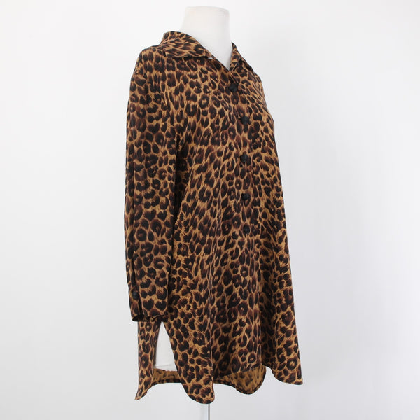 Dana Buchman Top Sz 6 Brown Tan Animal Print Collared Buttons 100% Silk Top