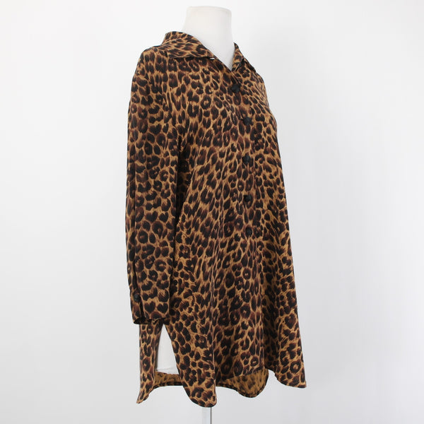 Dana Buchman Top Sz 6 Brown Tan Animal Print Collared Buttons 100% Silk Top