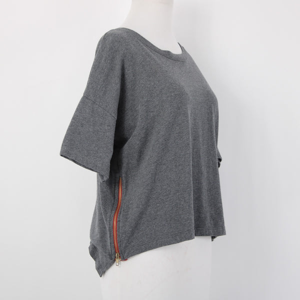 Etienne Marcel Top Sz M Gray Red Zipper Detail Crop Hi Lo 100% Cotton Top